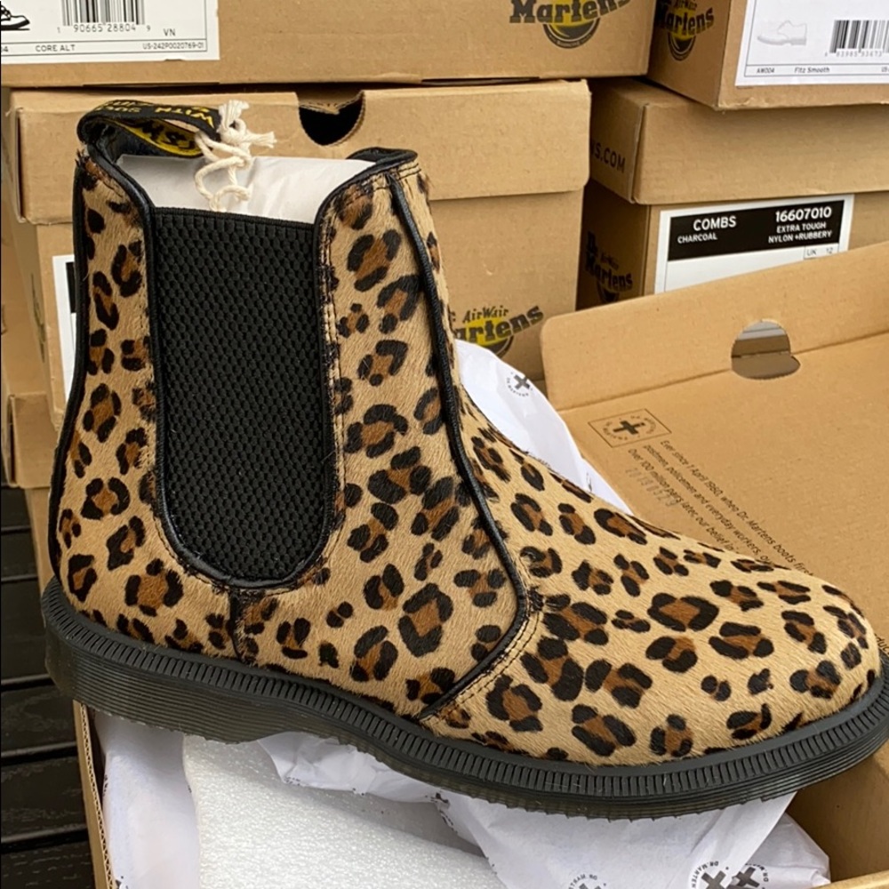🔥Dr. Martens Flora Hair On Kensington NWT - Picture 10 of 13
